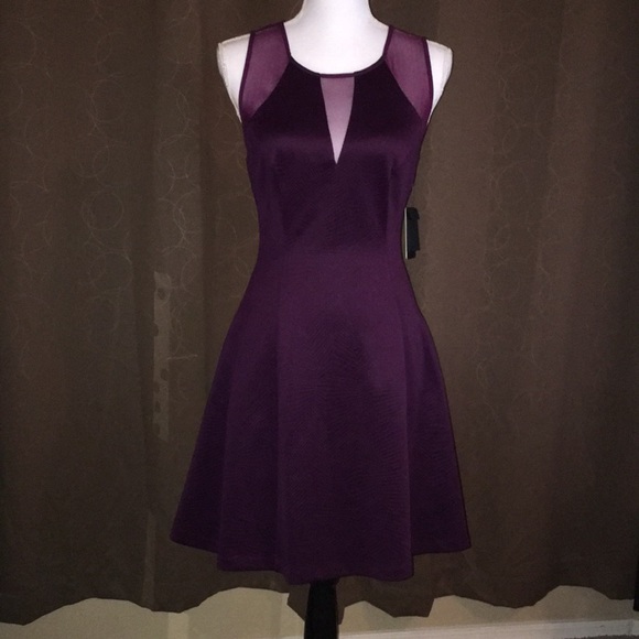 Plum Guess Dress - Picture 2 of 6